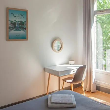 Bel Centre 2 Chambres, 6 Pers Pied-à-tours * Tours